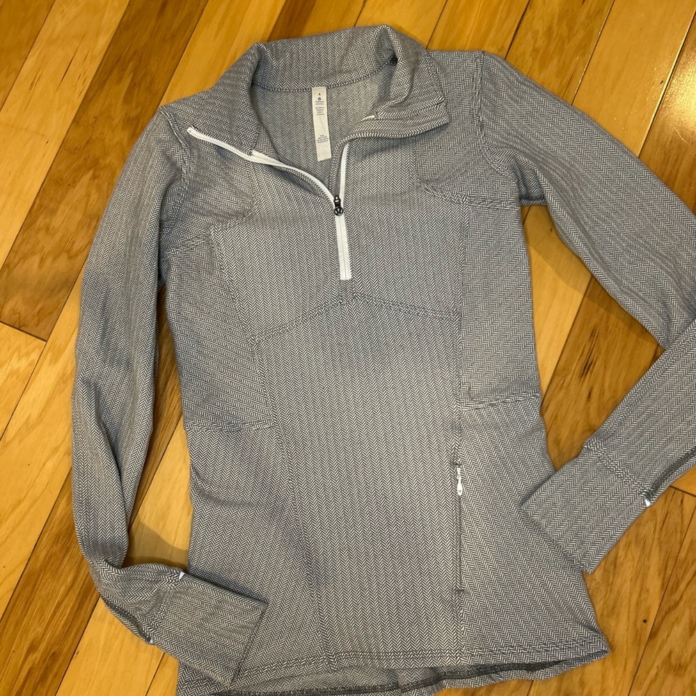 Lululemon Gray Herringbone Quarter-Zip Runners Pullover for Women - Picture 13 of 14